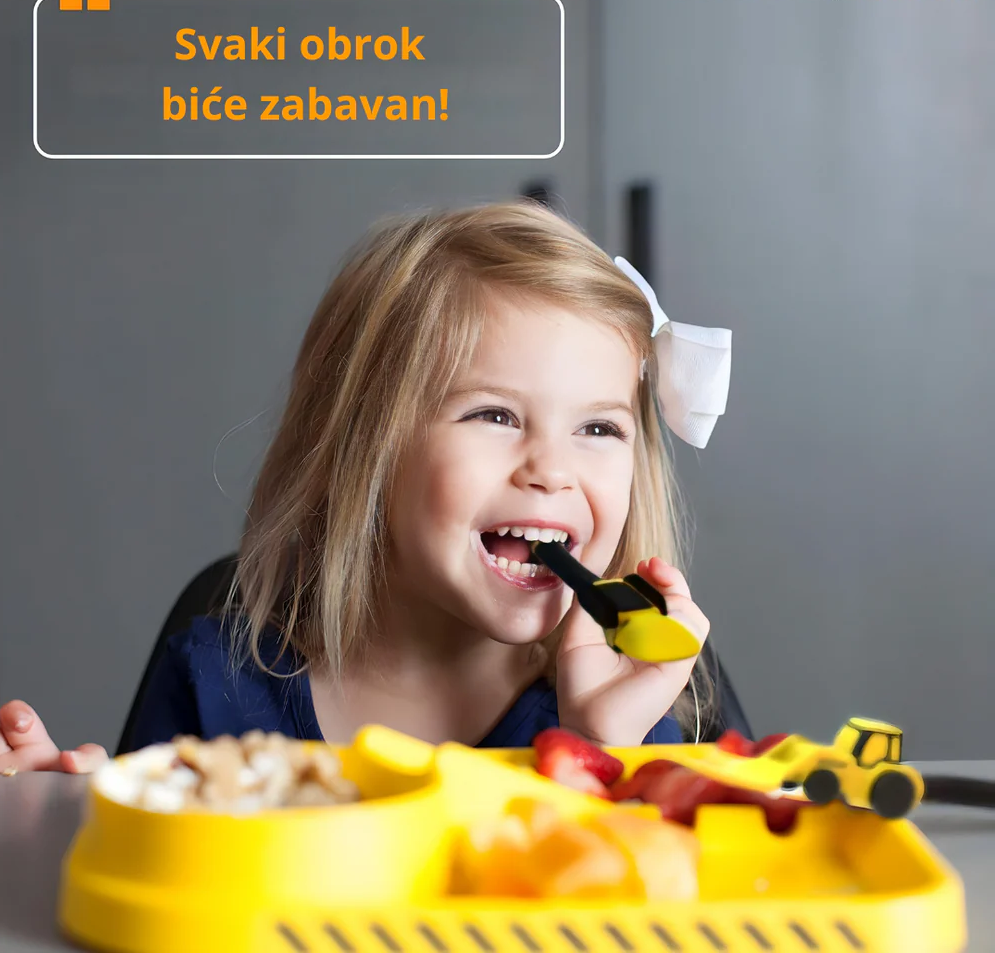 Zabavni dečiji set za jelo – tanjir sa pregradama , viljuška i kašika kao traktor i bager